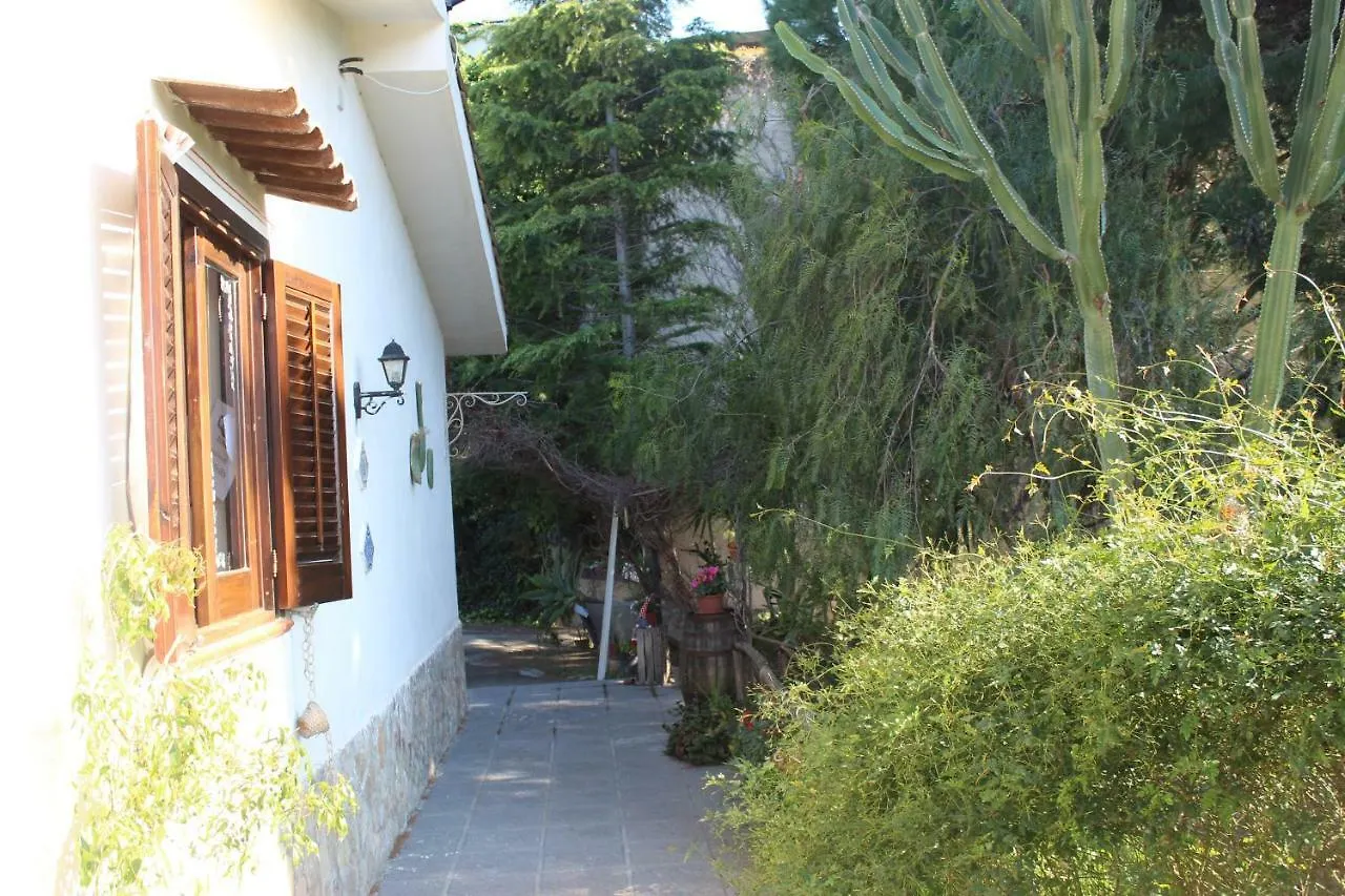 ألتافيلا ميليتشا Villa Costa Grande بيت للعطل